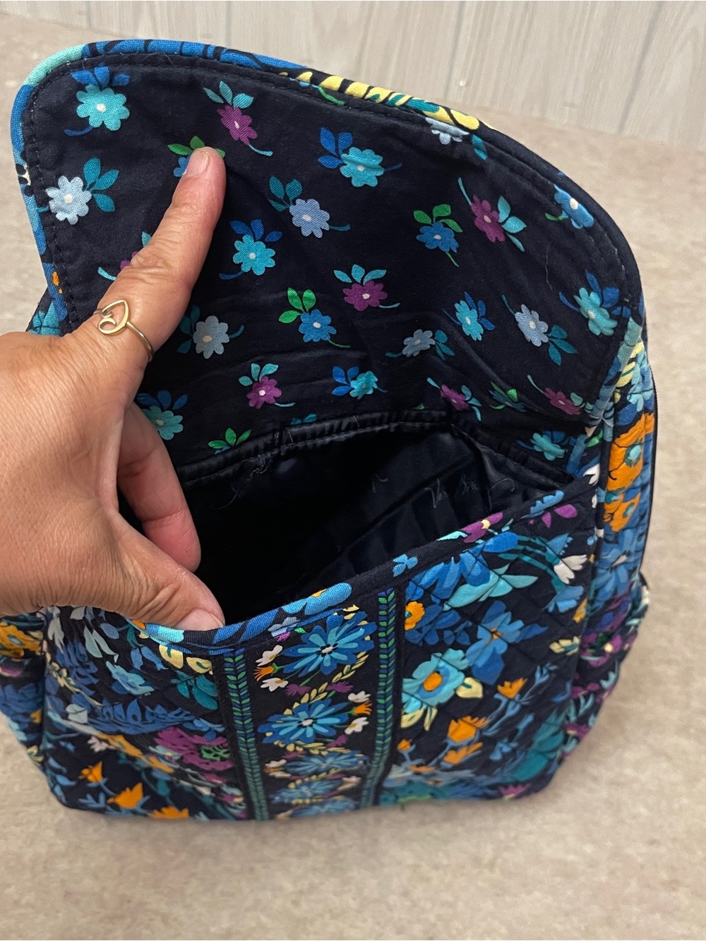 Vera Bradley Retired Chandelier Floral Iconic Campus Backpack Navy Blue Floral - Picture 6 of 12